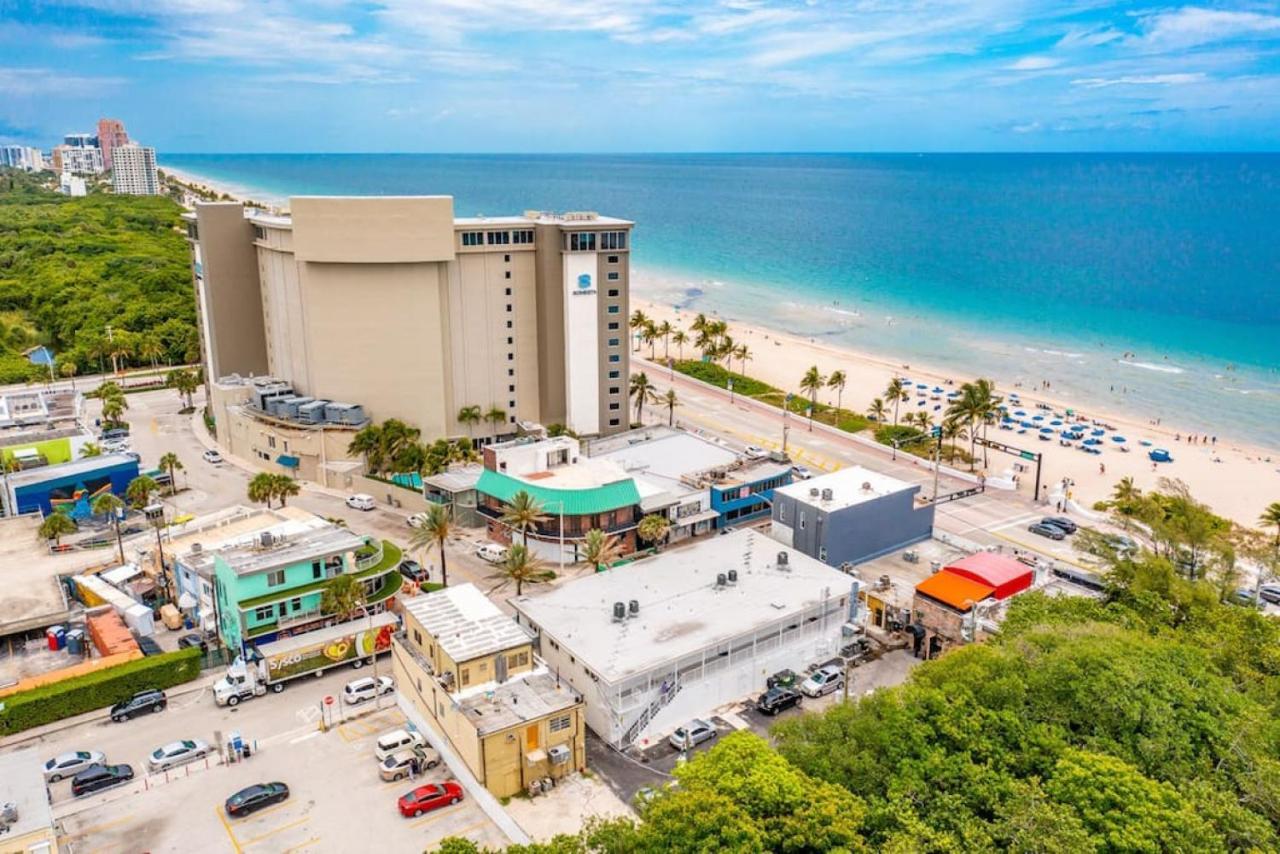 The Purple Pelican Beachfront With Ocean Balcony Unit 1 Форт-Лодердейл Екстер'єр фото